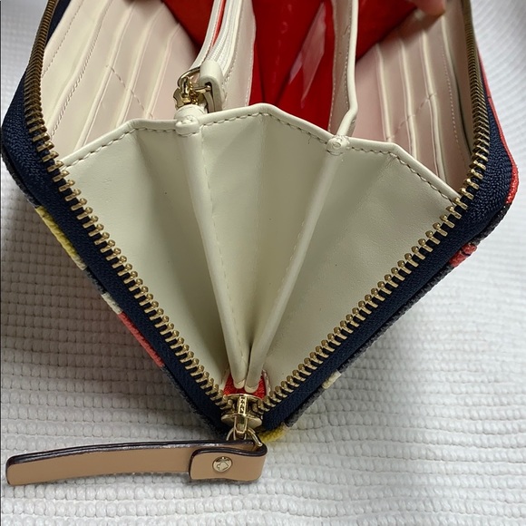 Kate spade large wallet - Picture 3 of 7